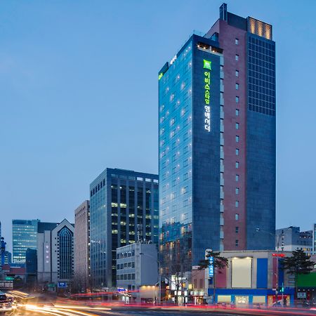 Ibis Styles Ambassador Seoul Myeong-Dong Hotel Exterior foto