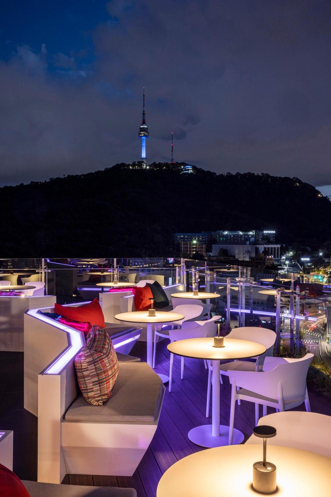 Ibis Styles Ambassador Seoul Myeong-Dong Hotel Exterior foto